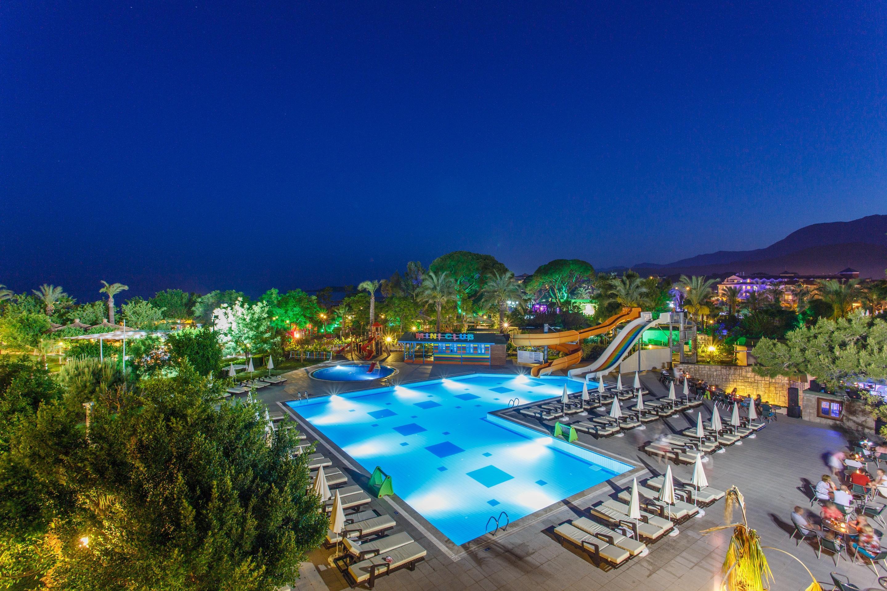 Lucida Beach Hotel Çamyuva Exteriör bild